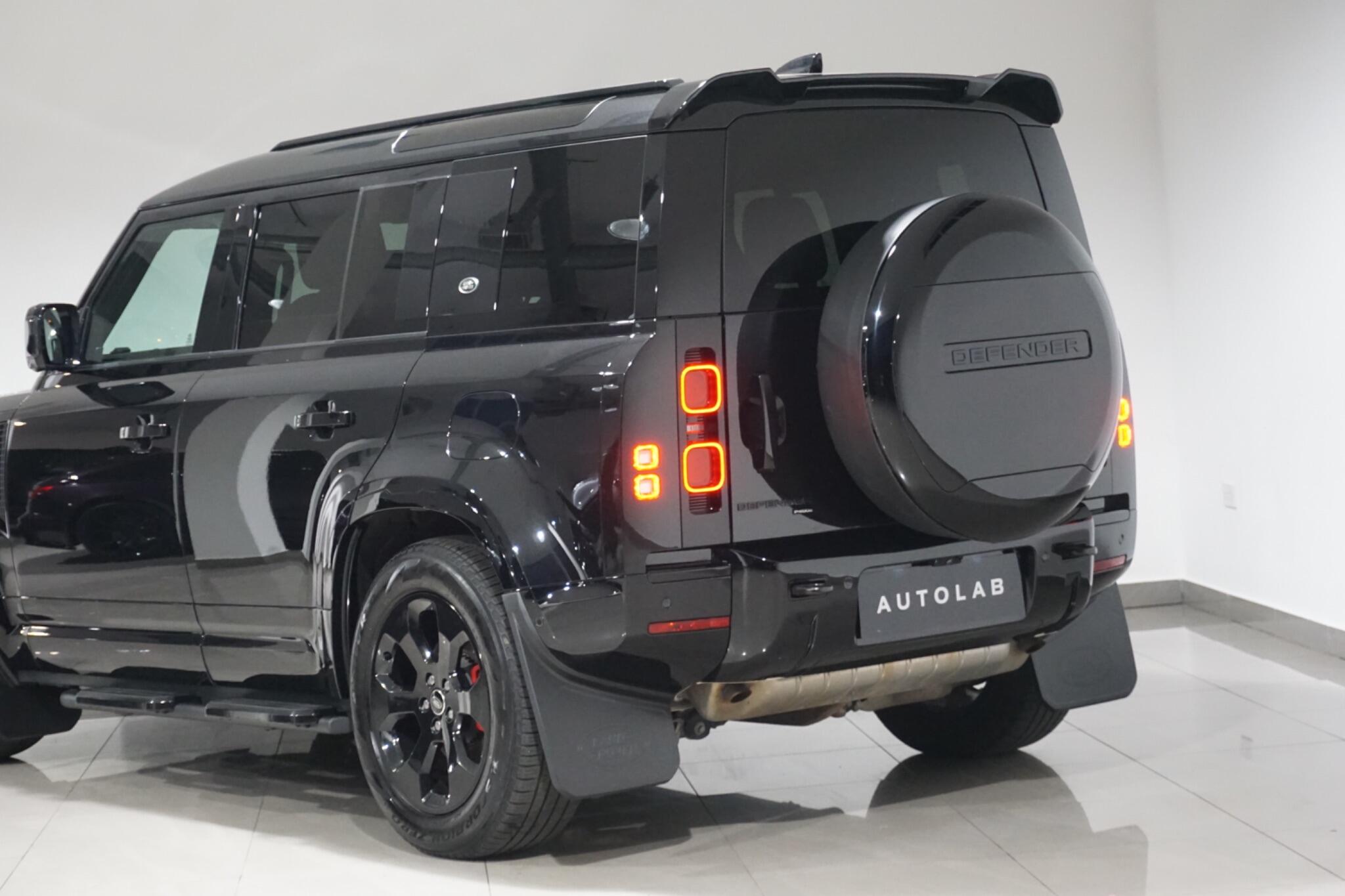 Land Rover Defender 110 2.0 P400e 15.4kWh X-Dynamic HSE SUV 5dr Petrol Plug-in Hybrid Auto 4WD Euro 6 (s/s) (404 ps)
